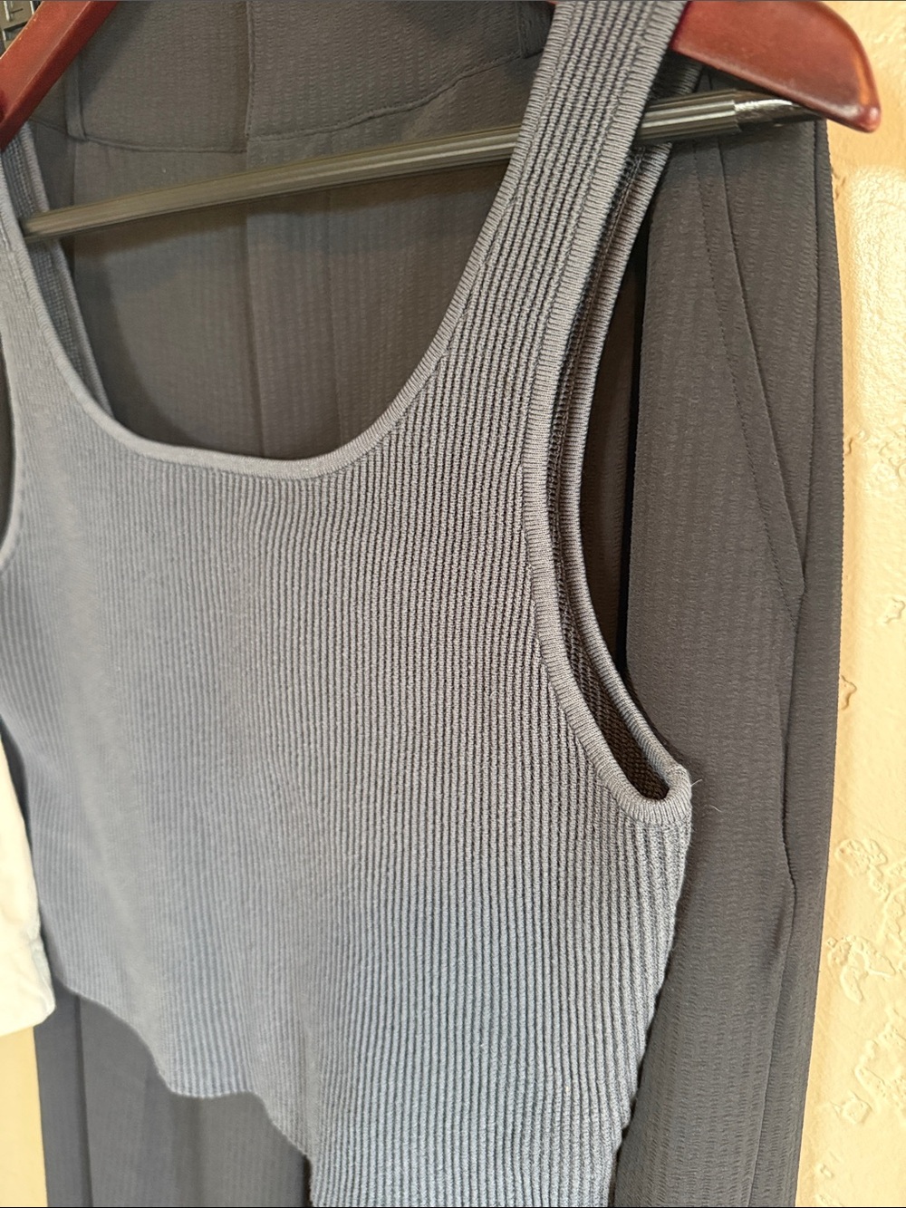 Quince Ribbed Crop Tank Top L - Picture 3 of 3